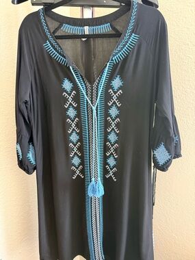 Monoreno Black Tunic Dress with Blue/White Embroidery casual dress
